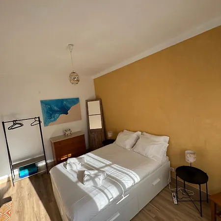 Πανσιόν Foz Surfcamp