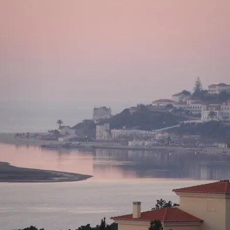 Foz Surfcamp Πανσιόν 3*