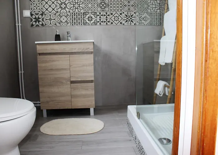 Foz Surfcamp Gasthof 3*